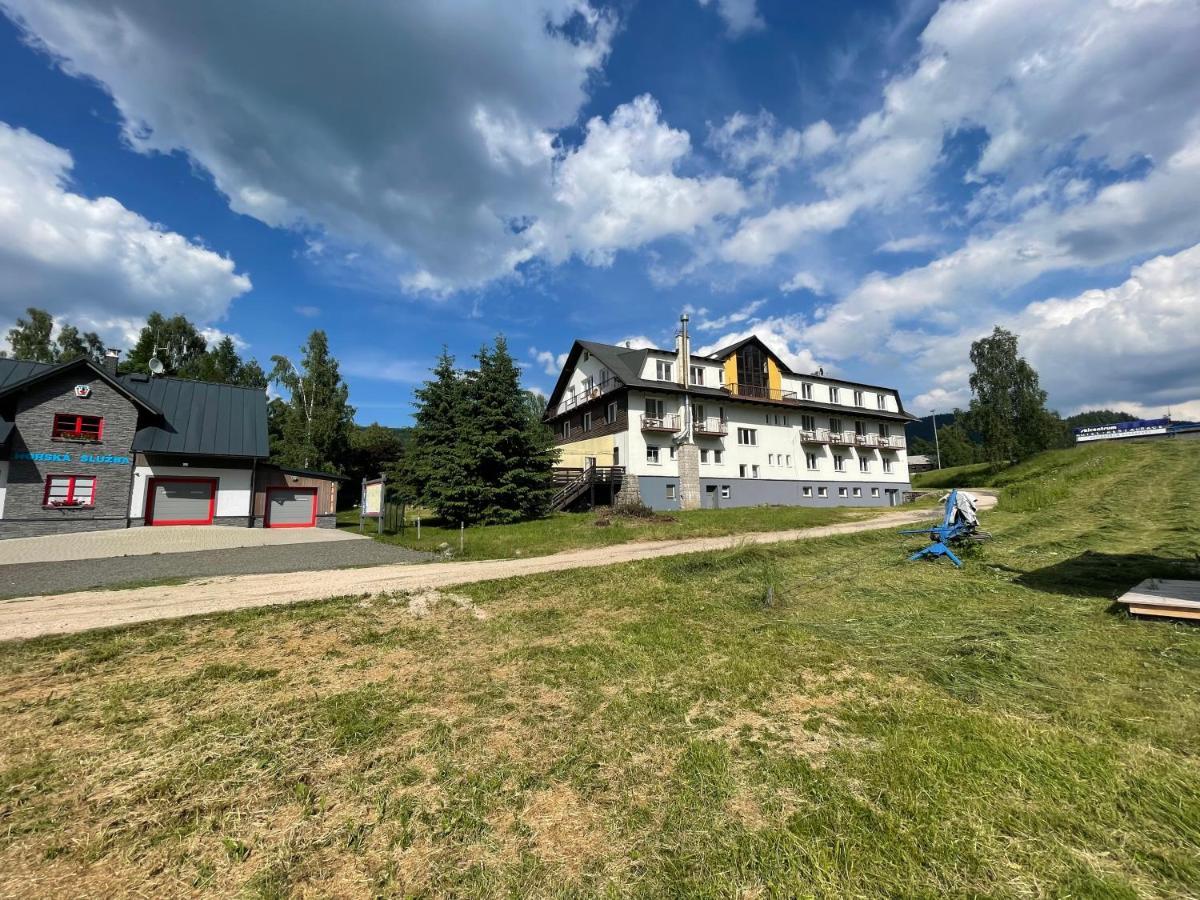 Hotel Harrachov Inn Exterior foto